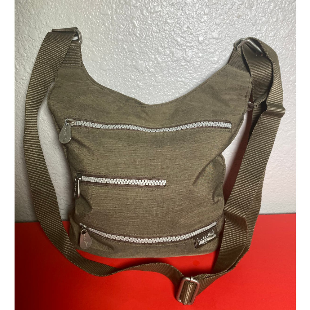 Baggallini Crossbody Bag lite brown Nylon Bag size Msize M